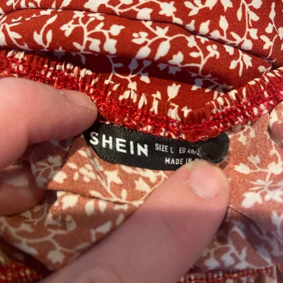 Women’s SHEIN Floral Tank Top - Picture 4 of 4